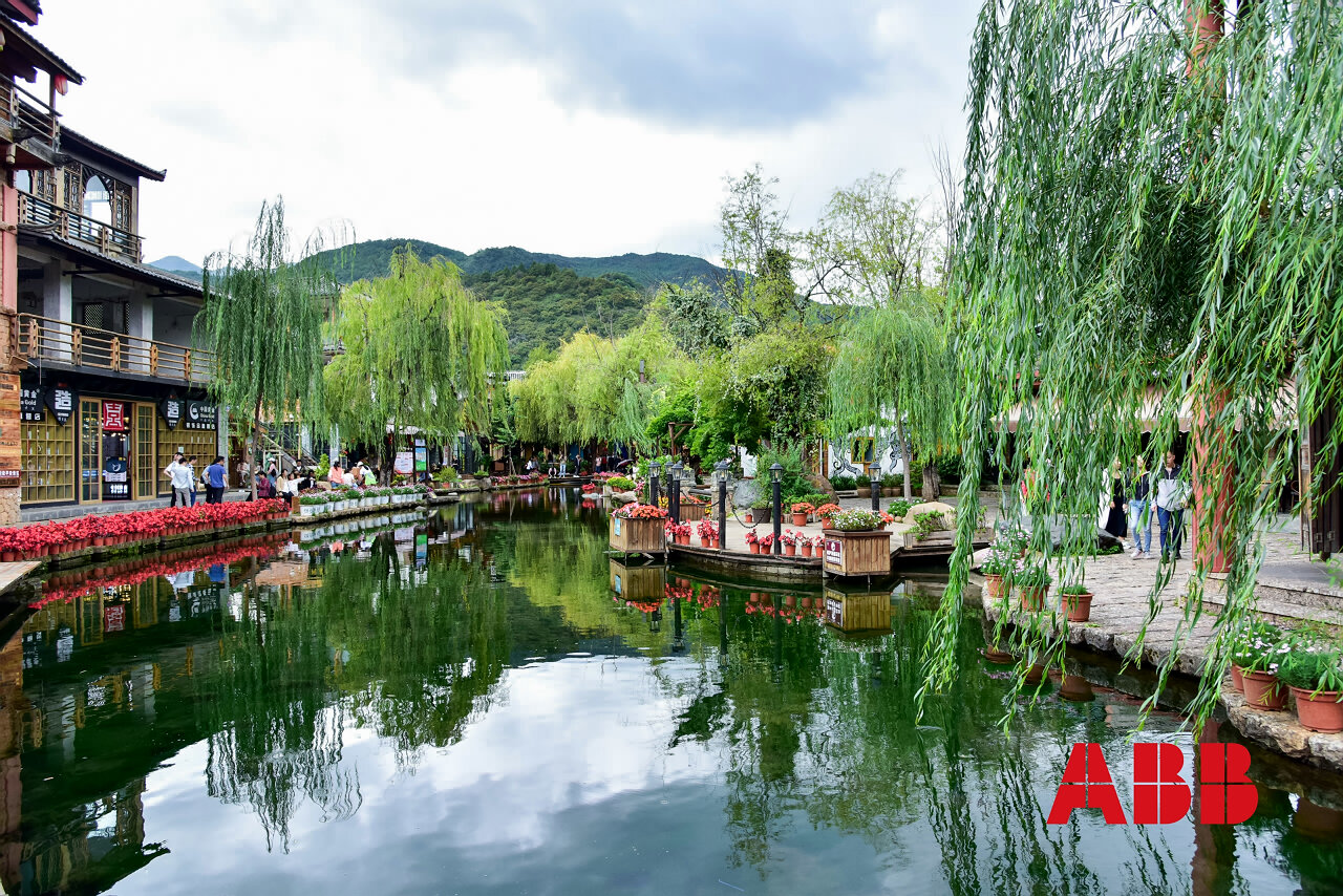 麗江束河古鎮(zhèn)定向?qū)殘F建拓展