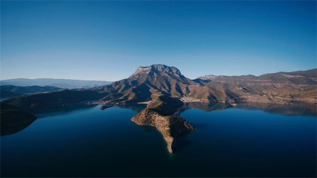云南旅游,云南旅行社,云南團建公司,云南策劃公司,云南會議會展,云南策劃執(zhí)行,麗江旅游,麗江旅行社,麗江團建公司,麗江策劃公司,麗江會議會展：不止是風(fēng)景！瀘沽湖深度游：解鎖摩梭秘境，體驗詩意棲居
